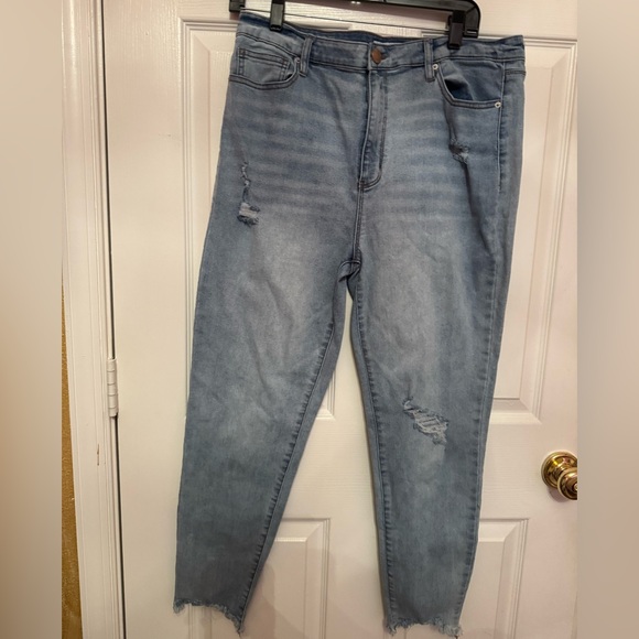 Women's Light Blue Distressed Jeans - Picture 1 of 3